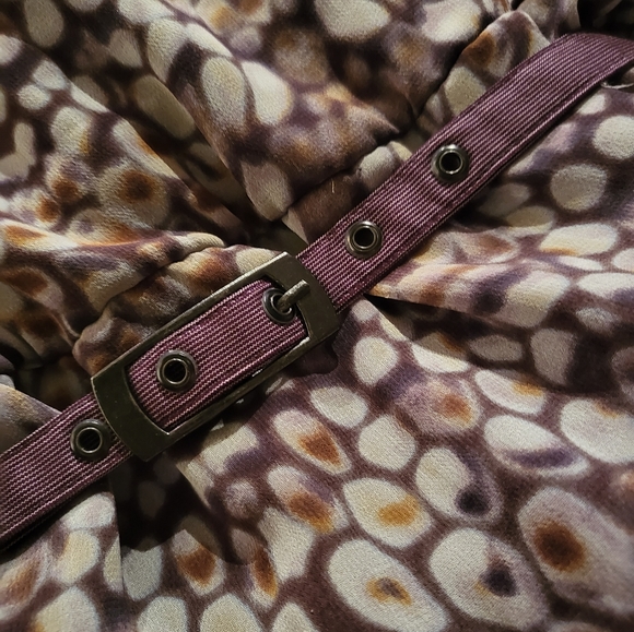 Dress / Blouse Over Denim - Picture 8 of 12